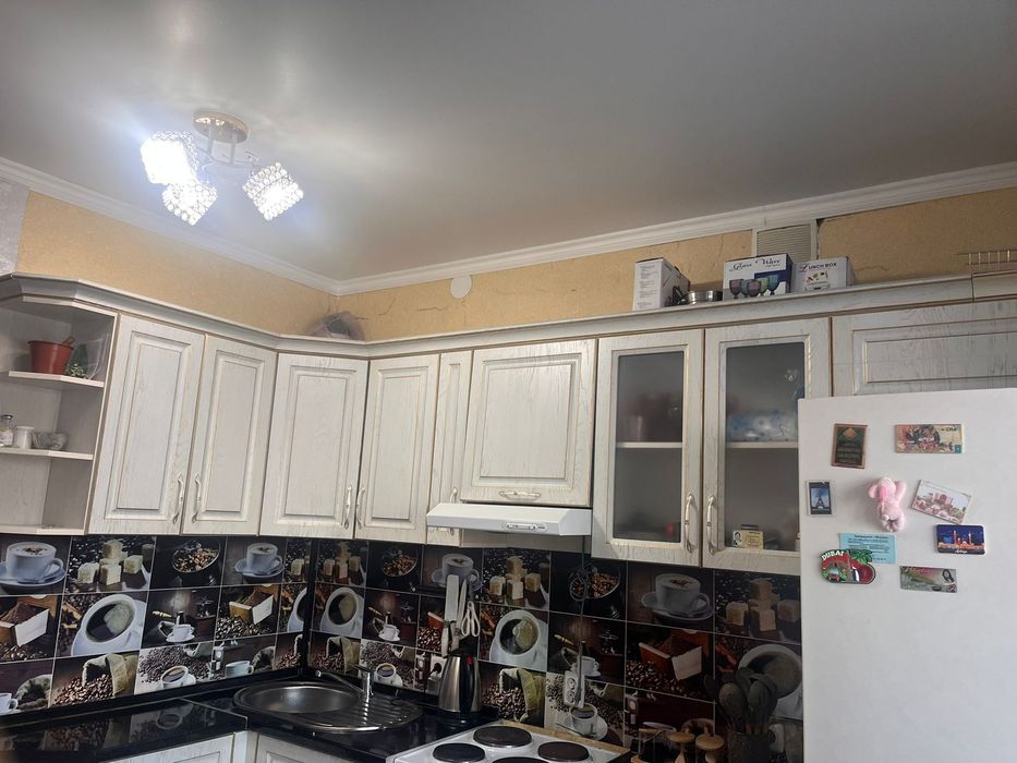 Кухонный гарнитур продам