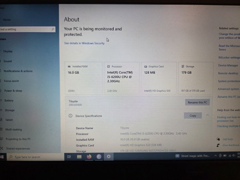 Lenovo ThinkPad E460 – i5 / 16GB RAM / SSD – 599 lei