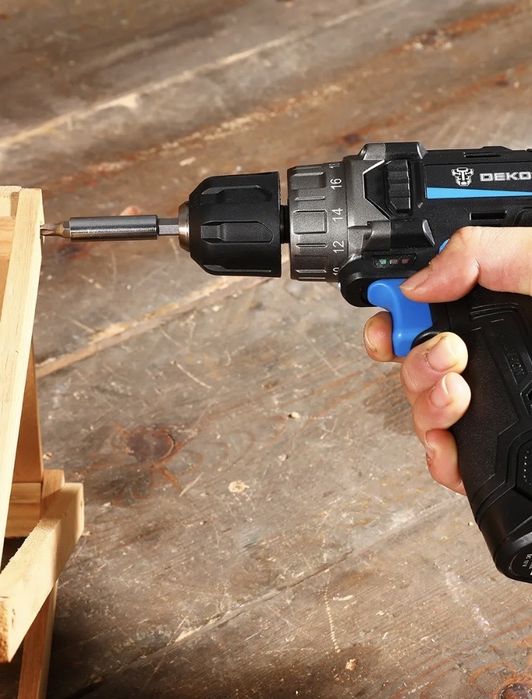 Шуруповерт deko GCD12DU3