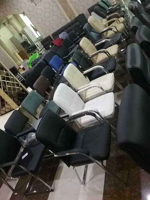 ZUMBAстулья для офисов и учебных учреждений.