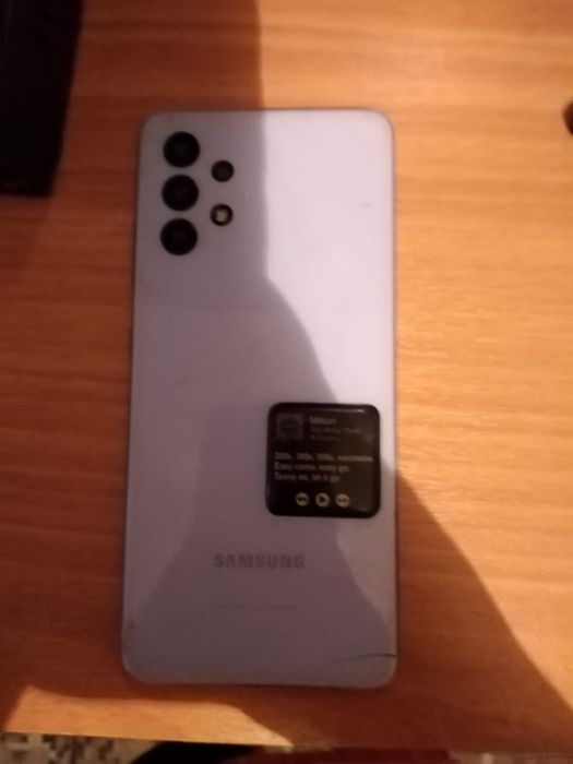 Продам самсунг а32 в хорошем состоянии