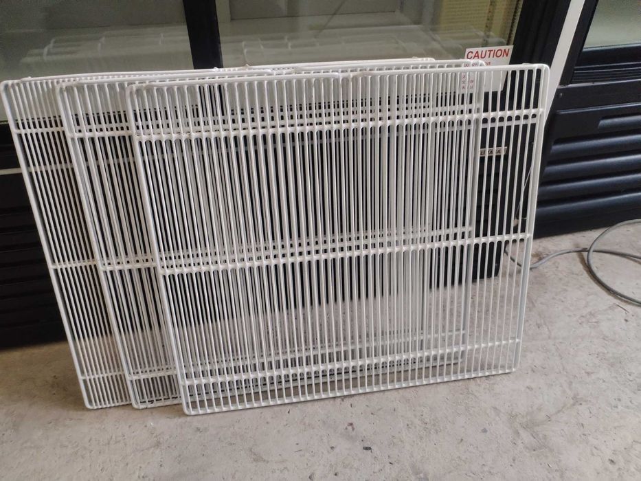 Rafturi pentru vitrine frigorifice /polițe vitrine