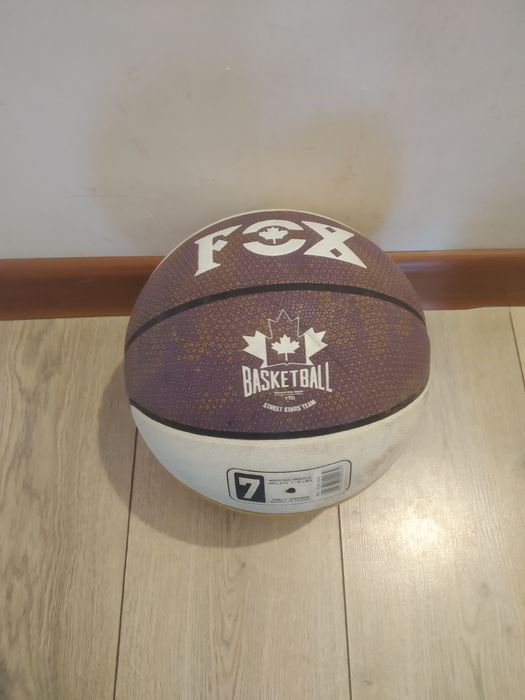 Баскетбольный мяч