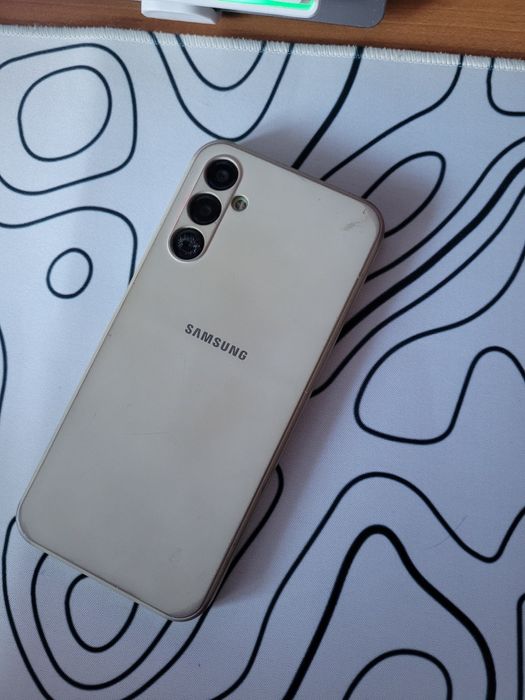 Samsung a14 в среднем состояние