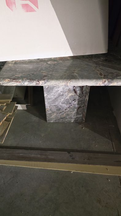 Журнальный столик натуральный камень