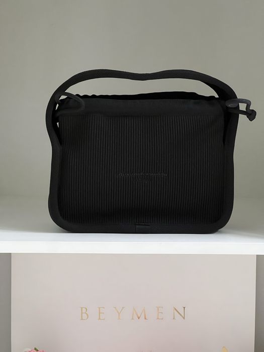 Продам сумочку от Alexander Wang