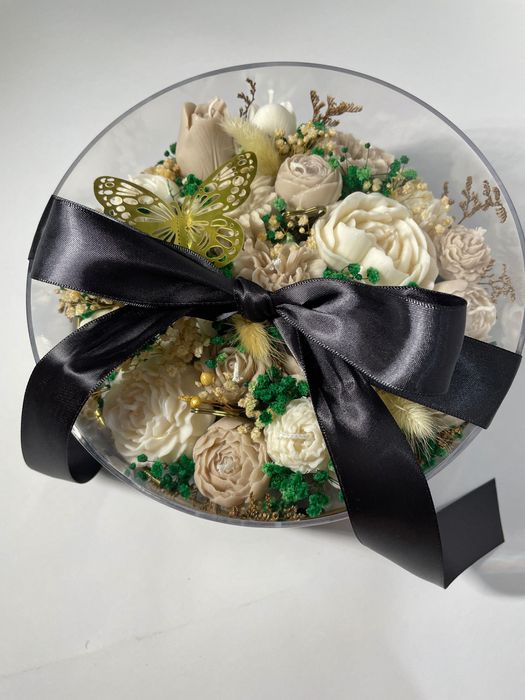 Flori ceară aranjamente