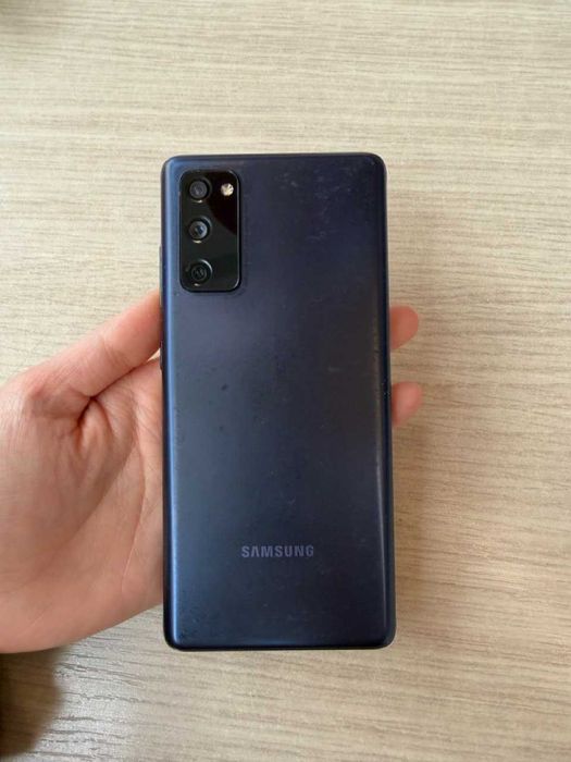 Samsung S20 FE Б/У