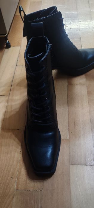 Зимни боти от Mercari