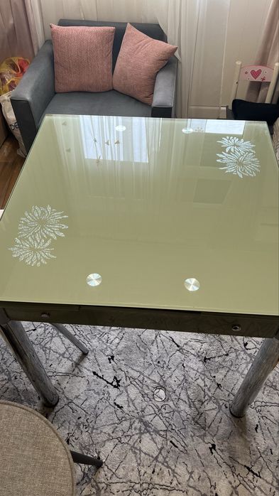 Трапезна разтегателна маса