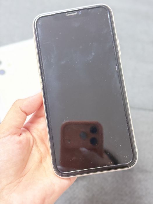 Продам iphone 11