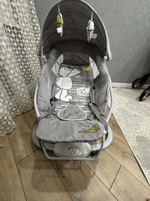 Продам шезлонг детский