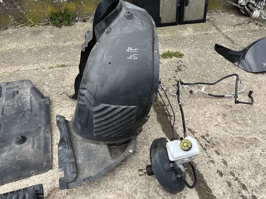 Scut / Carenaj / Carcasa filtru / Vas apa / Tulumba BMW X1 F48