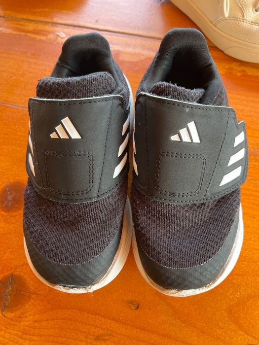 Детски маратонки 26 номер adidas