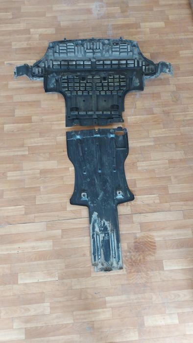 Кора под двигател и скоростна кутия Audi Q7 първо поколение