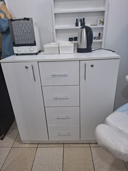 Продам Комод в хорошем состоянии.