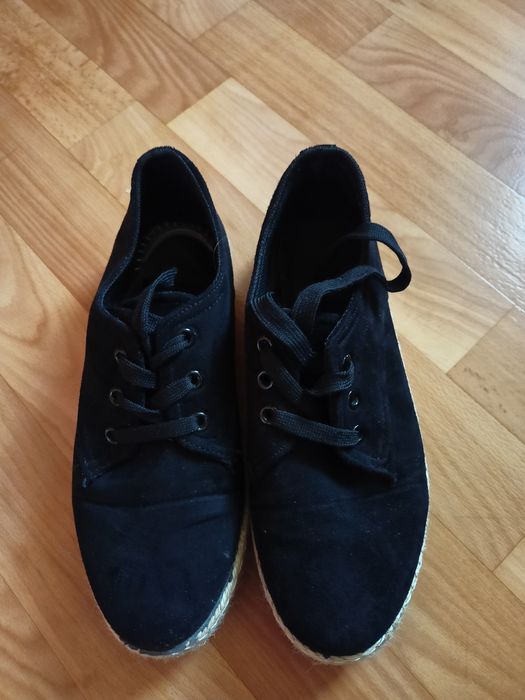 Черни  еспадрили