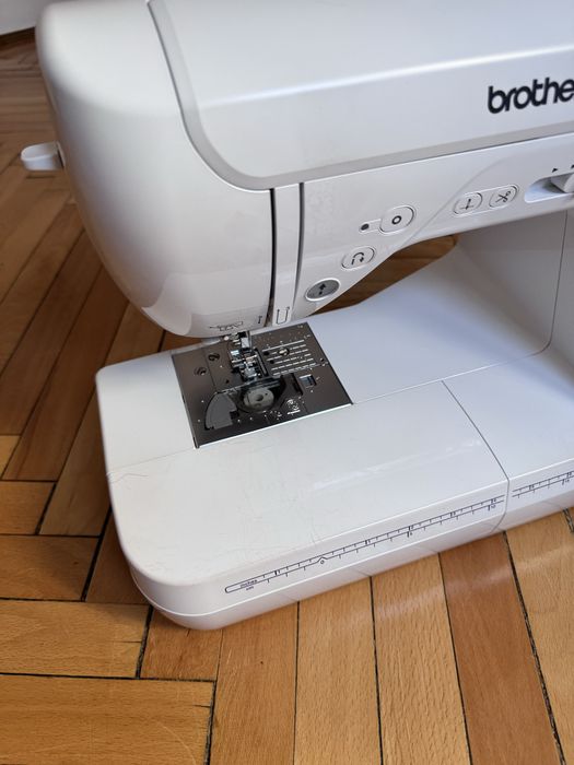 Masina de cusut Brother Innov-is F410