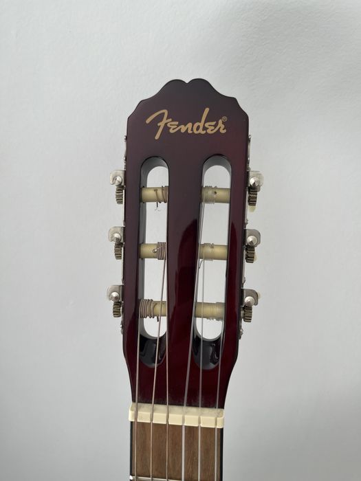 Классическая гитара Fender FC-1