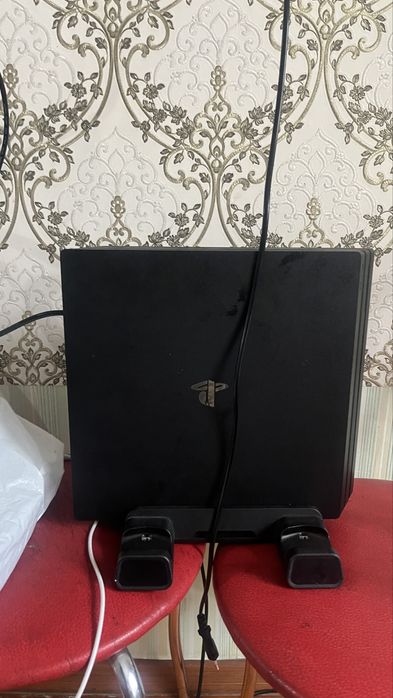 PS4 Pro 1TB сатылады