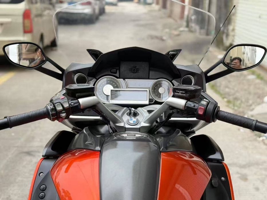 BMW gt k1600 sotiladi