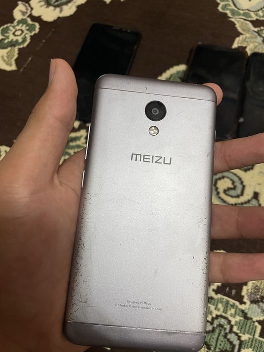 Продаю телефоны на запчасти