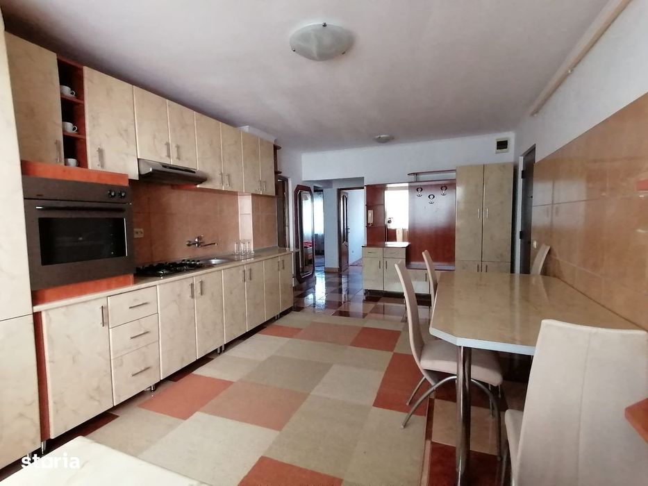 Apartament 3 camere, etaj 2, Jocului
