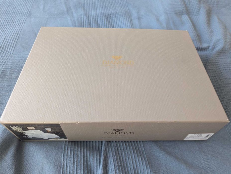 Комплект бели памучни чаршафи