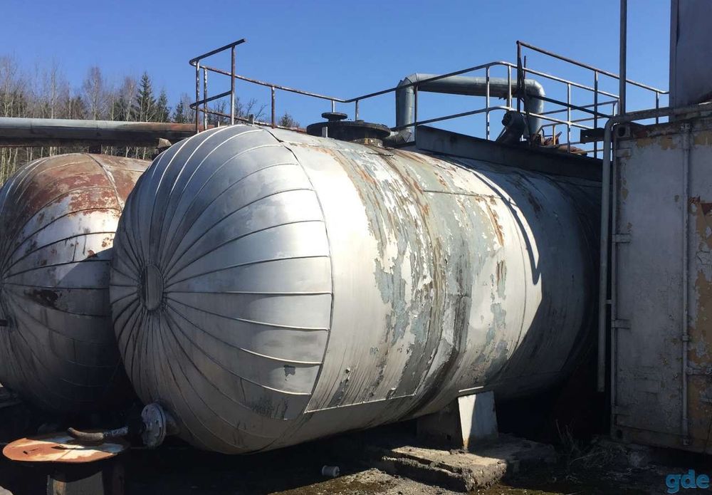 Битумный емкость или Хранилиша для битума.