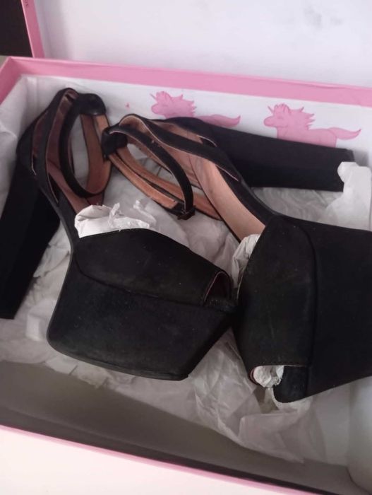 Jeffrey Campbell сандали висок ток