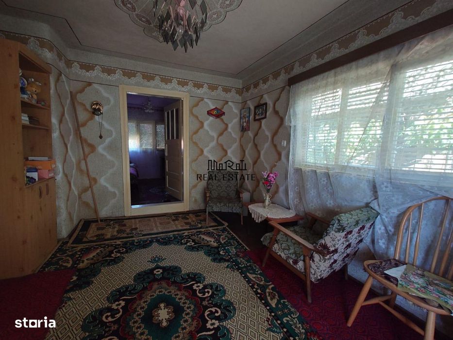 Casa si Teren Criscior