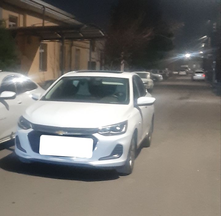 Продаётся Chevrolet Onix Premier 2 Sotiladi. Можно и в рассрочку НАСИЯ