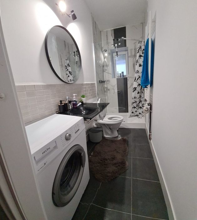 Apartament 2 camere la curte