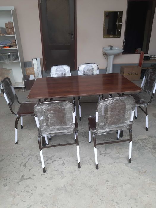 Temir stol stullar sotiladi