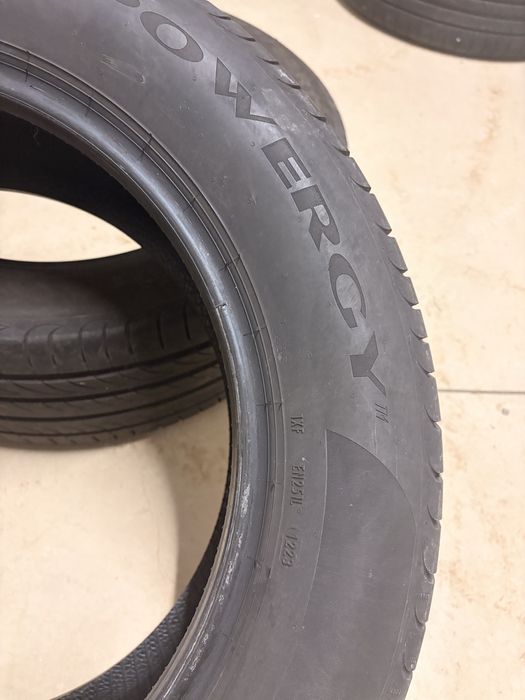 Летни Гуми Pirelli 225/55/17 DOT 1223 2 броя
