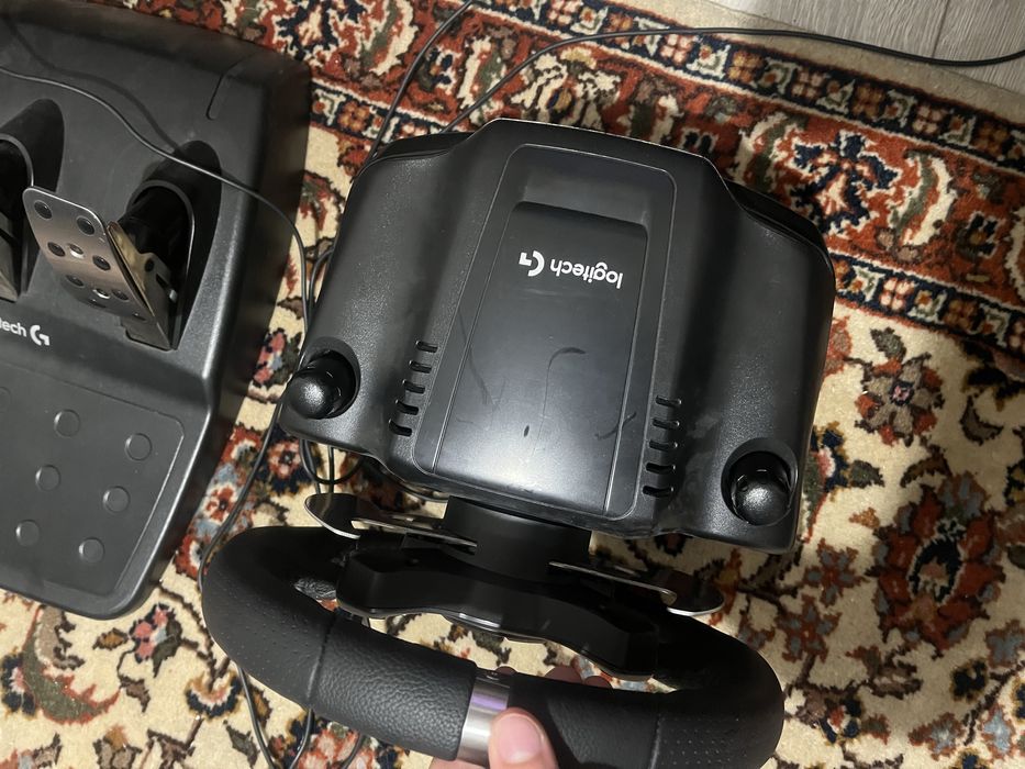 Logitech g920.