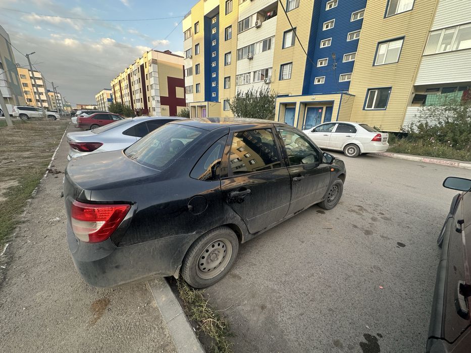 Продам Лада гранта 2013