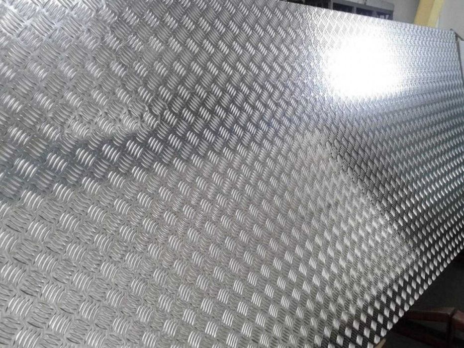 лист рифленый , list riflyoniy nalichida