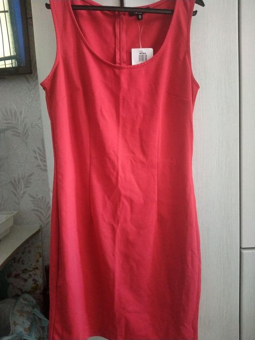 Новый красный сарафанчик