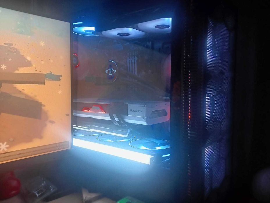 Sapphire RX 7800XT PURE 16gb triple fan