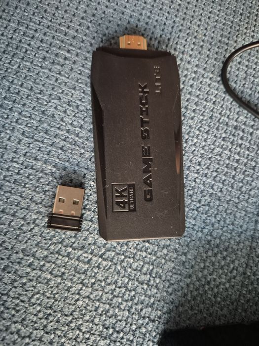 Game Stick Lite 4K HDMI | Ретро конзола с 2 безжични контролера | 10 000+ игри