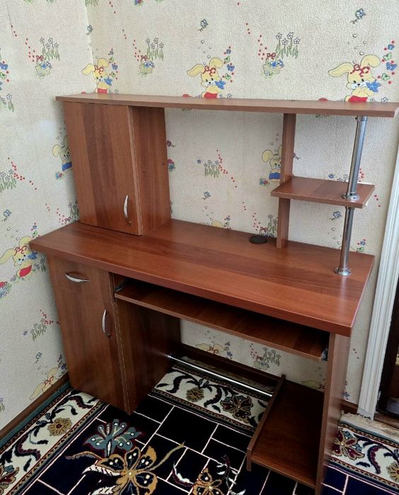 Стол компьютерный - письменный