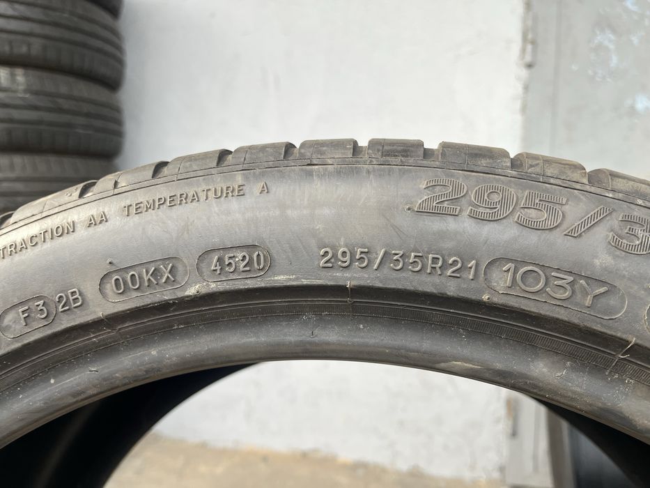 4 бр.гуми спорт пакет 265/40/21 и 295/35/21 Michelin DOT 4520 4-4,5 mm
