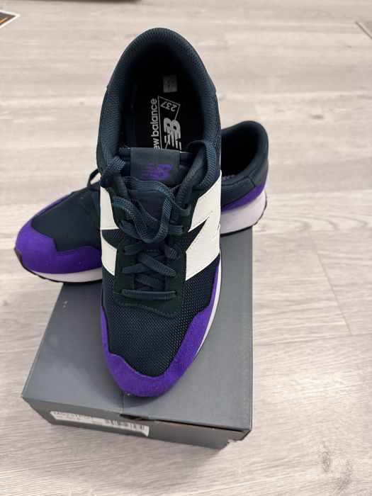 Vand adidasi New Balance 237