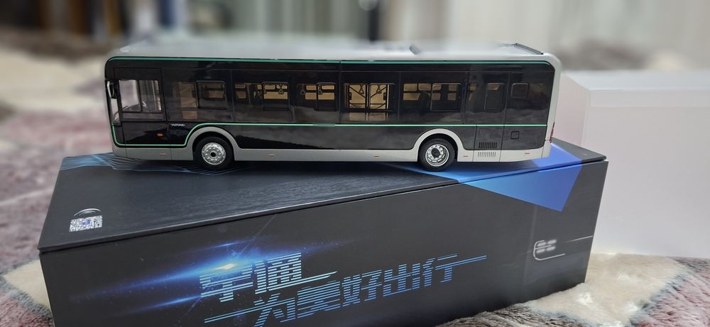 Коллекционный автобус (оригинал).)