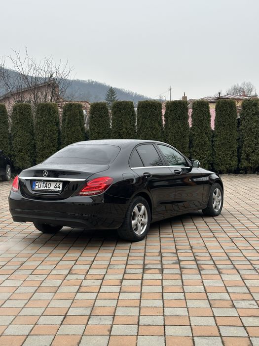 Mercedes C  200 ***2015