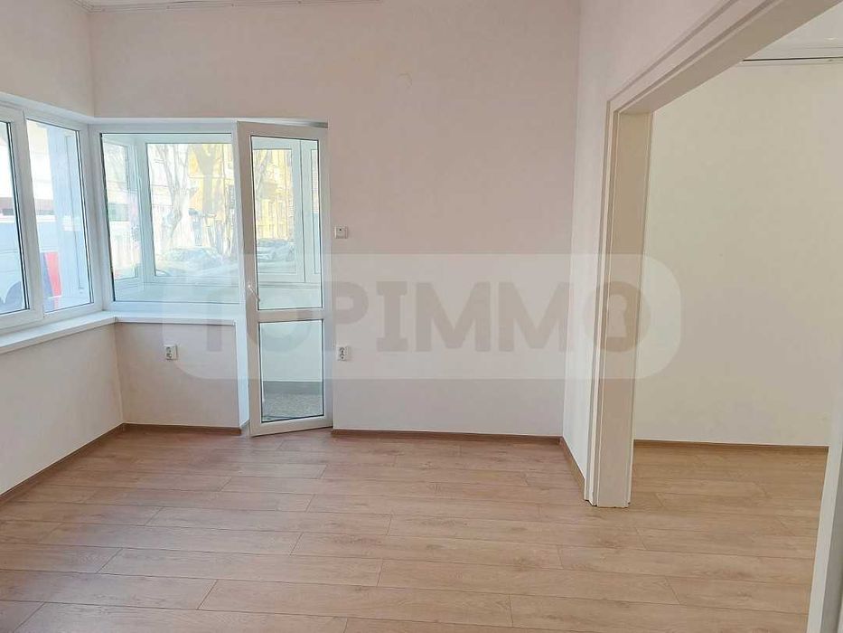 Дава се под наем Офис в Варна, Гръцка махала - 100 кв.м за 1097.01 € - Снимка #3