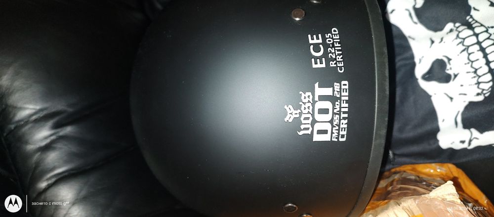 Каска за мотор М размер нова