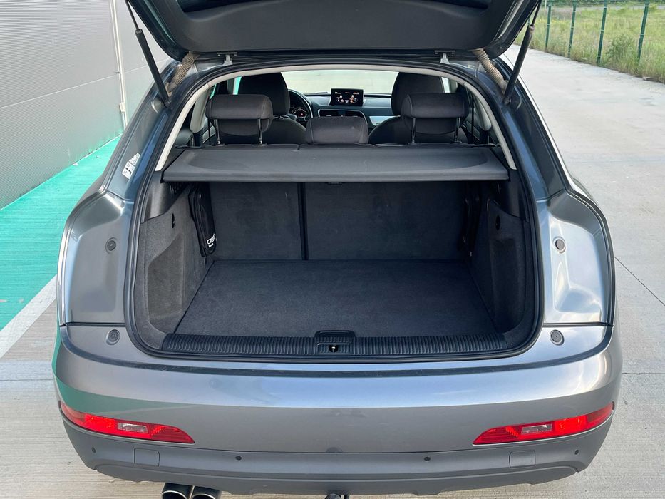 AUDI Q3 - Quattro - S-Tronic