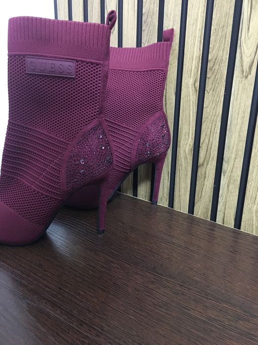 Продам ботильоны абсолютно новые  сапоги